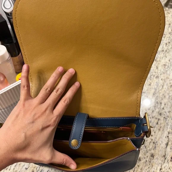 Coach 1941 Blue Saddle Bag with Adjustable Strap - Picture 3 of 10